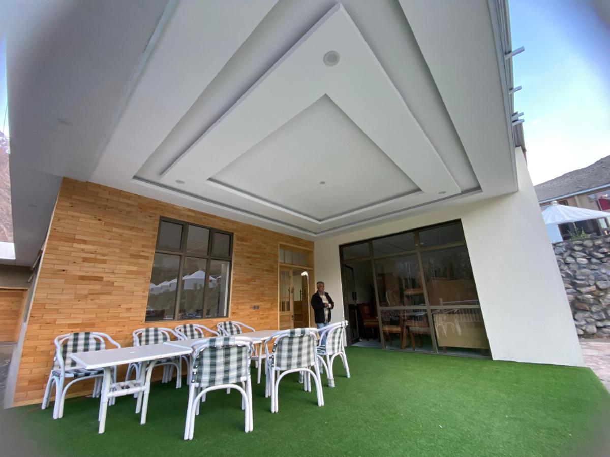 Apex Hotels And Resorts Hussaini Karimabad  Exterior photo