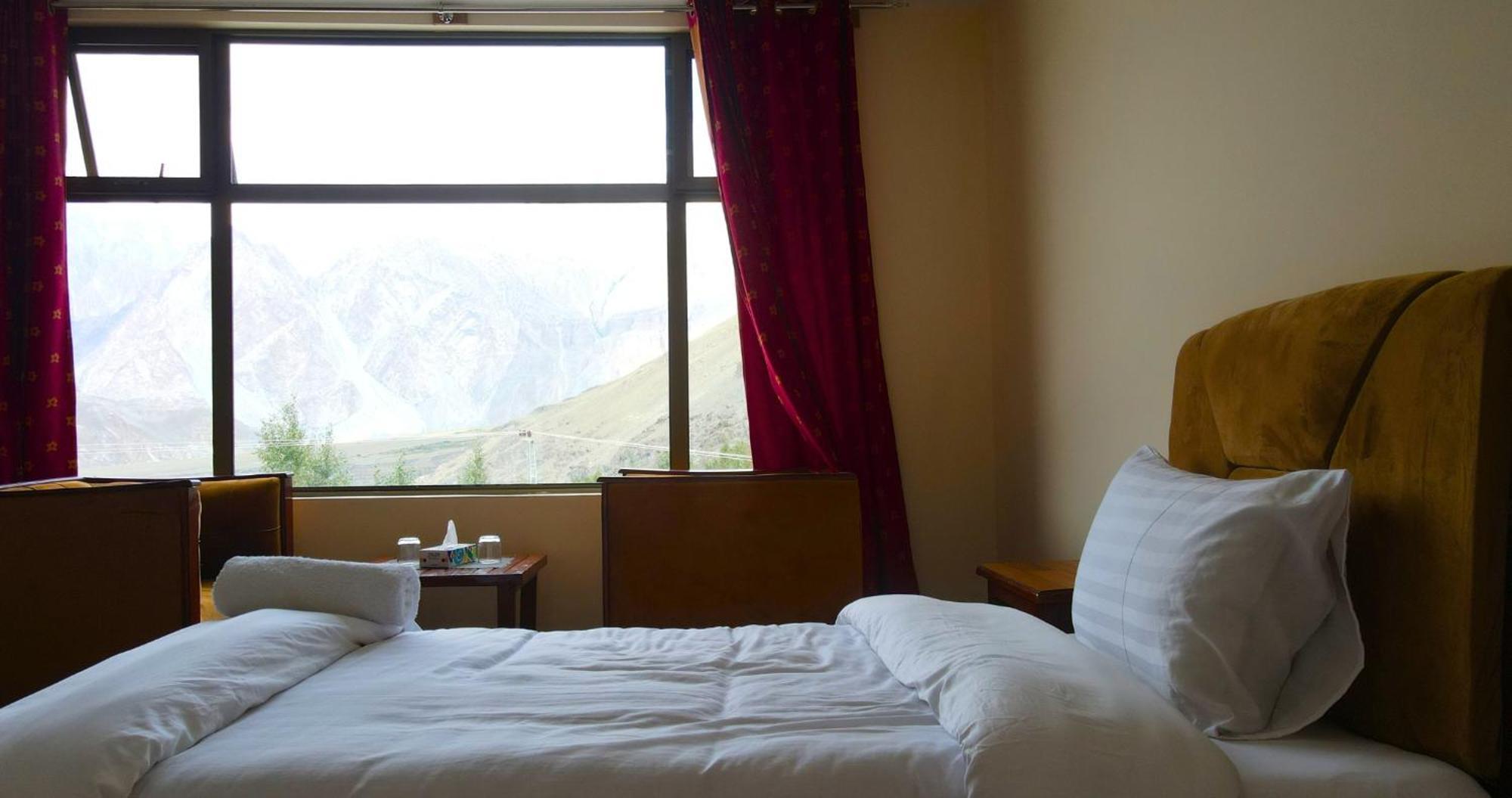 Apex Hotels And Resorts Hussaini Karimabad  Exterior photo