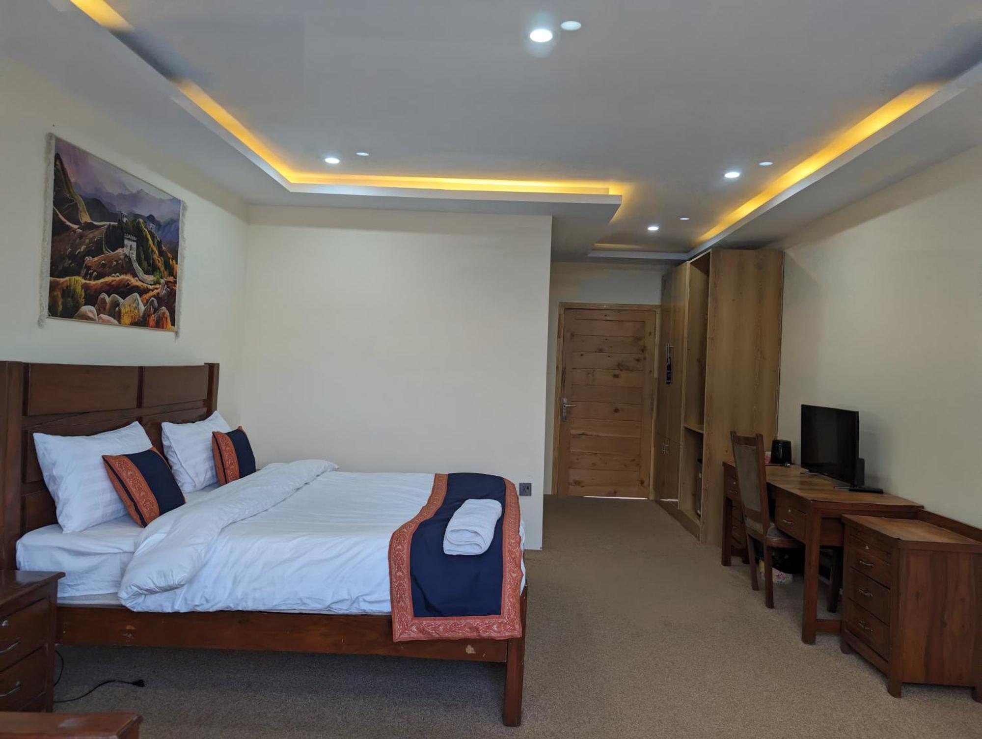 Apex Hotels And Resorts Hussaini Karimabad  Exterior photo