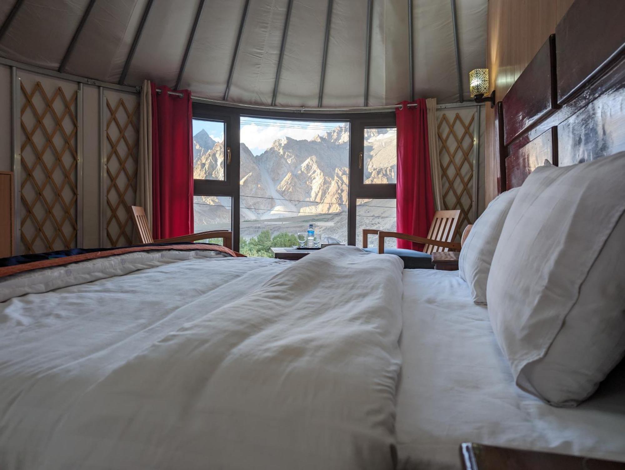 Apex Hotels And Resorts Hussaini Karimabad  Exterior photo