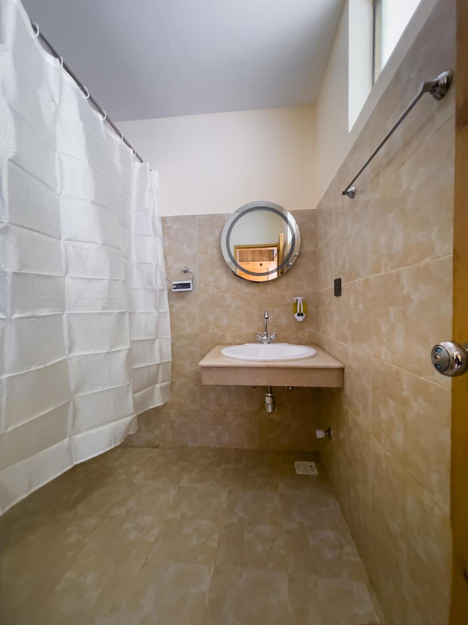 Apex Hotels And Resorts Hussaini Karimabad  Exterior photo