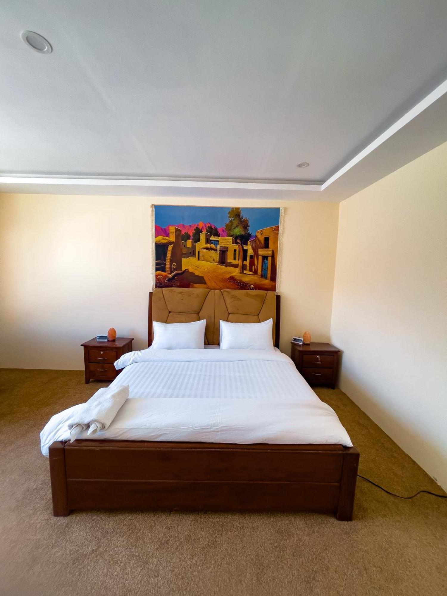 Apex Hotels And Resorts Hussaini Karimabad  Exterior photo